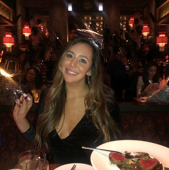 Profile Picture of Jaclyn Ray (@slotmanj) on Poshmark