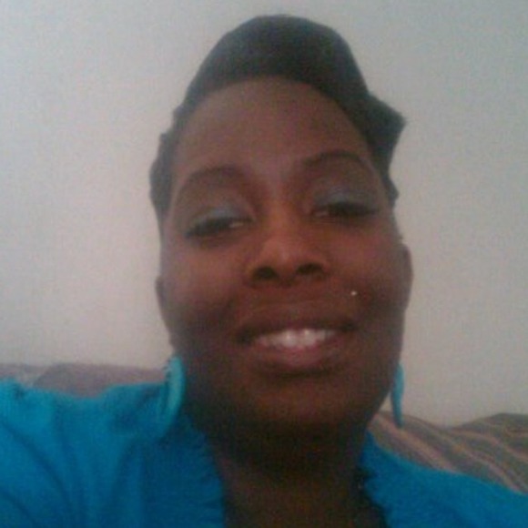 Profile Picture of Toya Hawkins (@cokobabi) on Poshmark