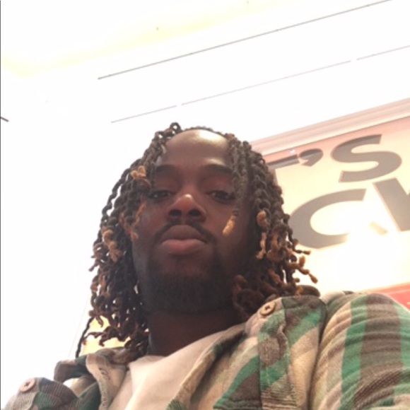 Andre Wynter - Poshmark Profile Picture of Andre Wynter (@dre_man876) on Poshmark
