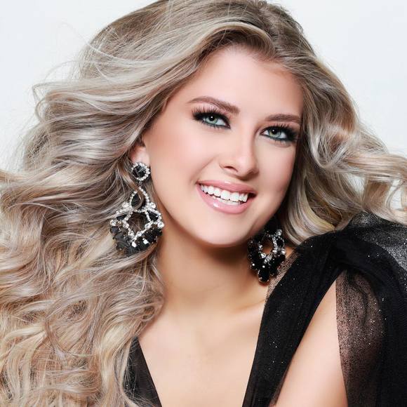 Marybeth Maselbas - Poshmark Profile Picture of Marybeth Maselbas (@mmaselbas) on Poshmark