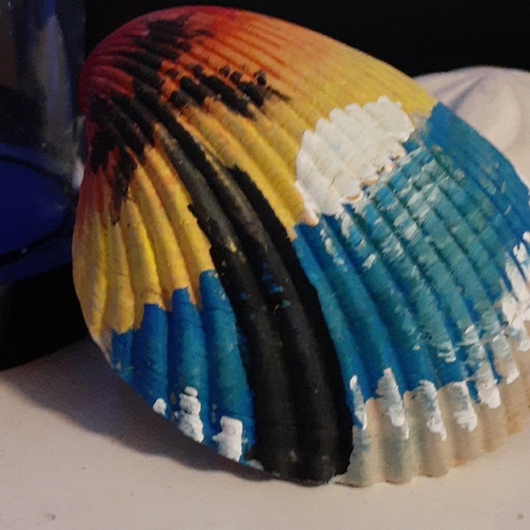 Profile Picture of Christina Goshorn (@cec1143) on Poshmark