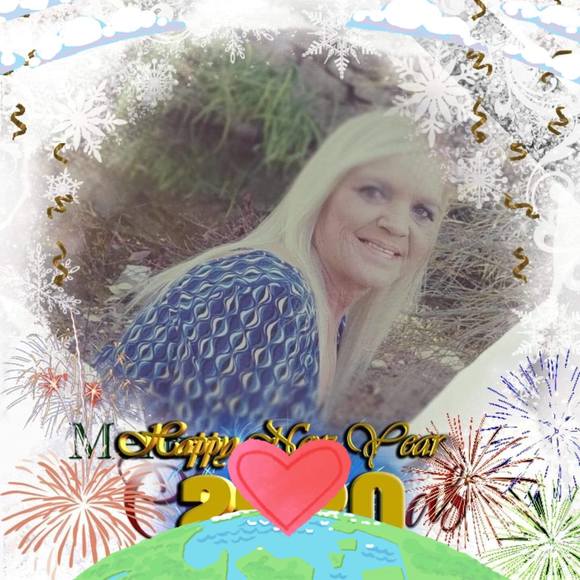 Profile Picture of Lisa Lockhart hargreaves (@hargreaves2011) on Poshmark