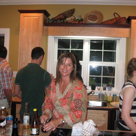Profile Picture of Anne Gaudet (@goodoe) on Poshmark