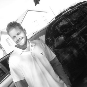Profile Picture of Jared Hunsaker (@daddyinlove) on Myspace