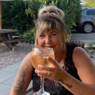 Profile Picture of Paula Steven Osborne (@paulasteven.osborne) on Facebook