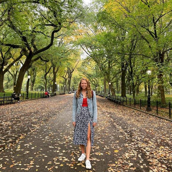 Profile Picture of Katie Schaffstall (@kschaffstall13) on Poshmark