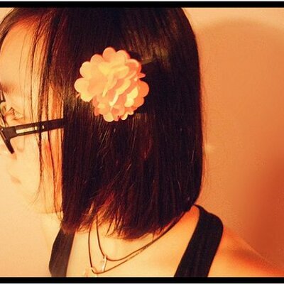 Profile Picture of Valerie Yiyi Zhang (@lafilleduvoyage) on Twitter