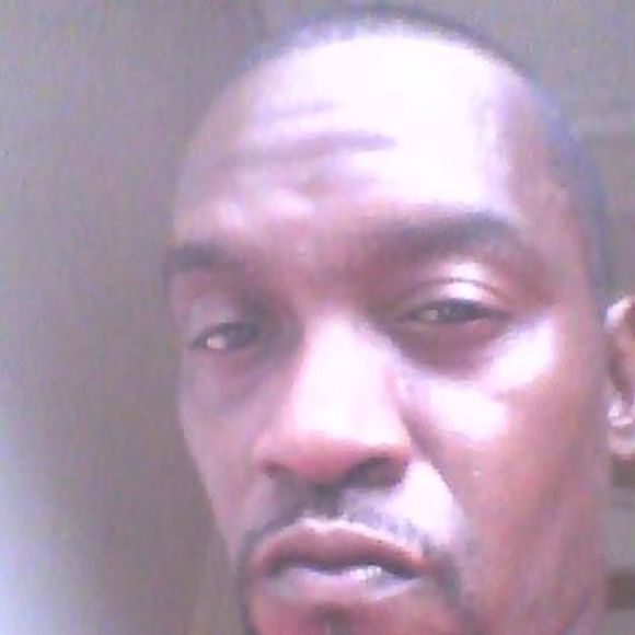 Profile Picture of Hubby Hub (@kingbatesmob) on Poshmark