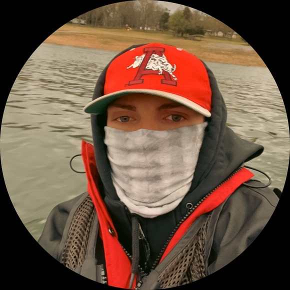 Profile Picture of Justin Weiser (@jaweiser11) on Poshmark