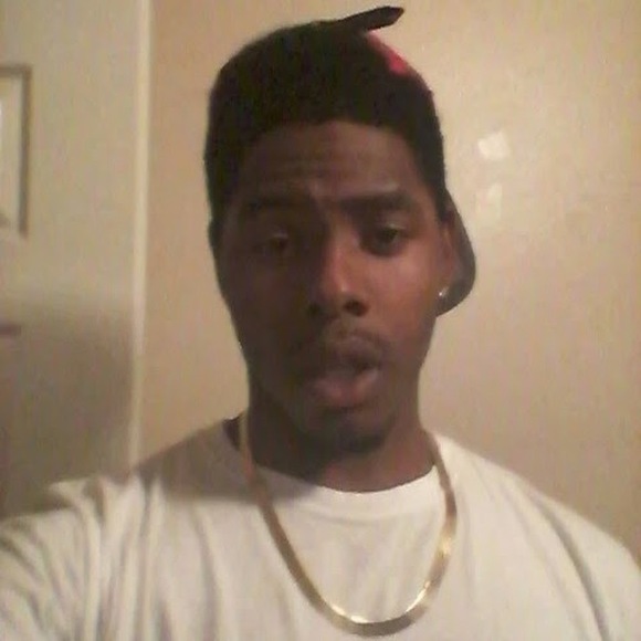 Profile Picture of Paul Hall (@cheifsosa1995) on Poshmark