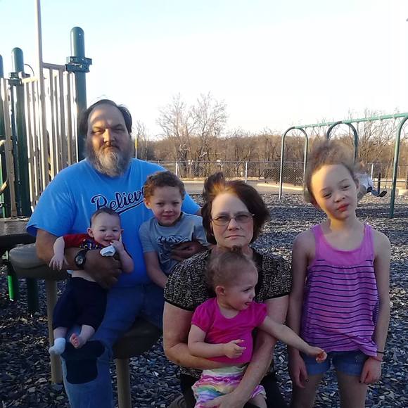 Profile Picture of Thomas Kinney (@tomwm1966) on Poshmark