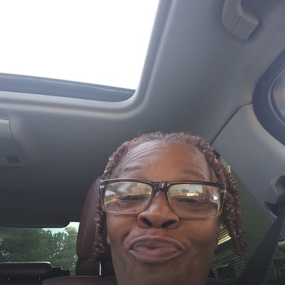 Profile Picture of Yolanda Williams-campbell (@msyoyocampbell) on Poshmark