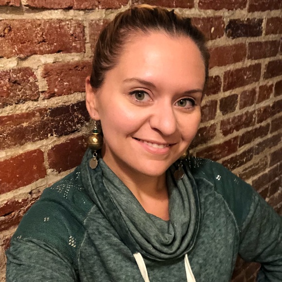 Profile Picture of Chrissy Ehrlih (@roseeagle420) on Poshmark