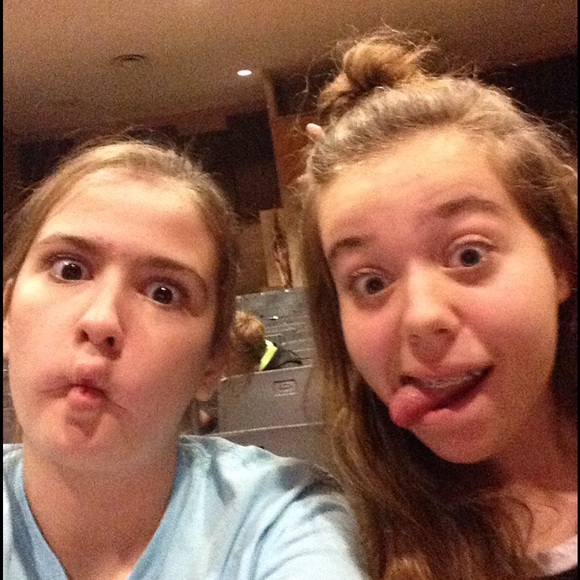 Profile Picture of Sally renee Tausch (@missbananafanna) on Poshmark