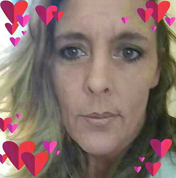 Profile Picture of Janine Geer (@janine_geer) on Poshmark