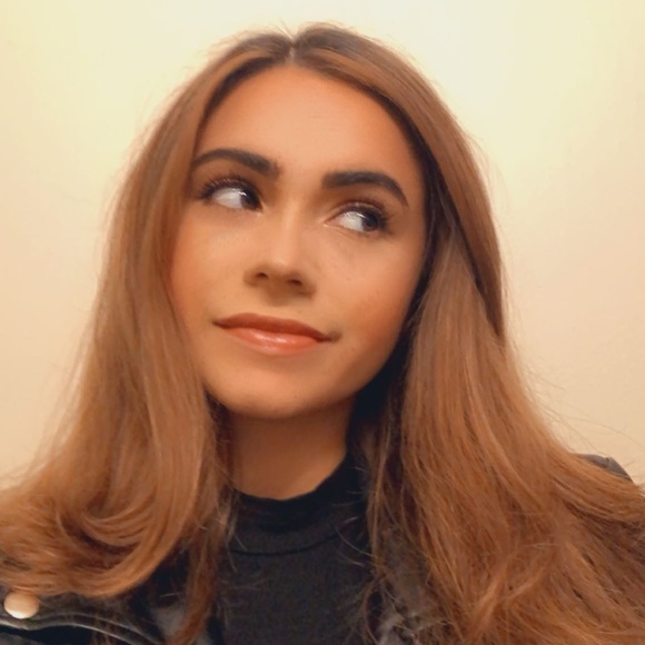 Profile Picture of Marga Gadaleto (@margahp) on Poshmark