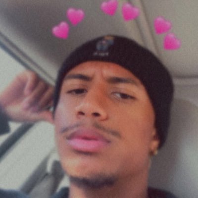 Prēttÿ Bôī Fłåçčō - Twitter Profile Picture of Prēttÿ Bôī Fłåçčō (@Aaron_too_fly) on Twitter