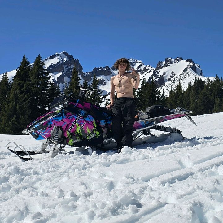 Profile Picture of Alex Apple (@alexapple4) on Tiktok