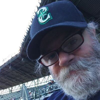 Profile Picture of Kevin  🇺🇸 💗 💥 😷 (@kamelsr) on Twitter