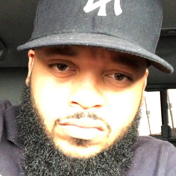 Profile Picture of Kerwin Julien jr (@kerwinjulien) on Poshmark