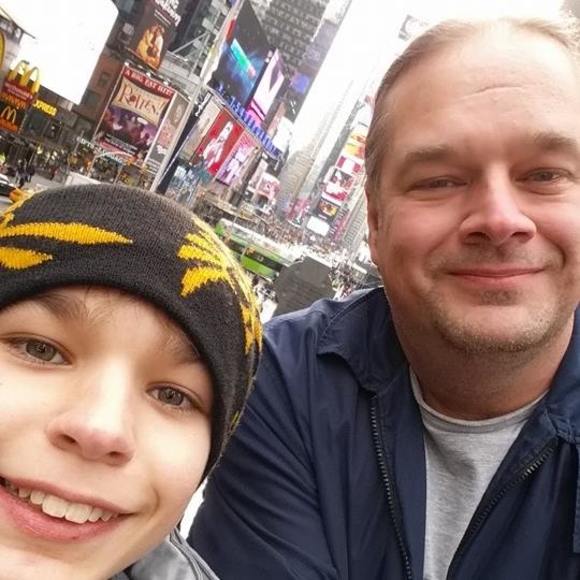 Profile Picture of Steven Larson (@stevenklarson) on Poshmark