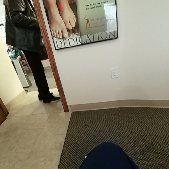 Profile Picture of Debbie Horlocker (@dhorlocker) on Poshmark
