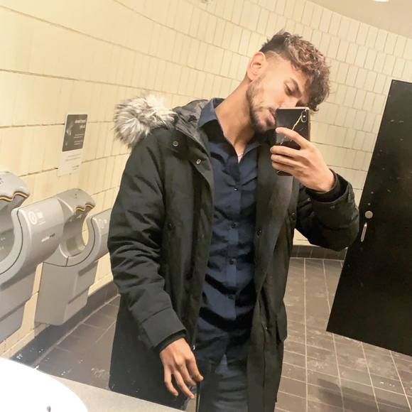 Profile Picture of Nasim Ahmed (@nasim313) on Poshmark