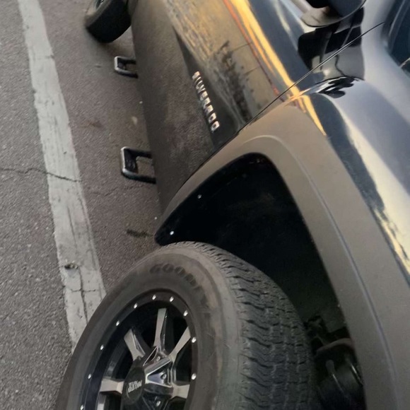 Profile Picture of Dayton Luebbe (@duebbe_101) on Poshmark