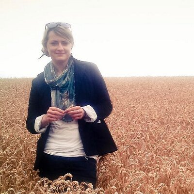 Profile Picture of Christina Schmidt (@rprtrn) on Twitter