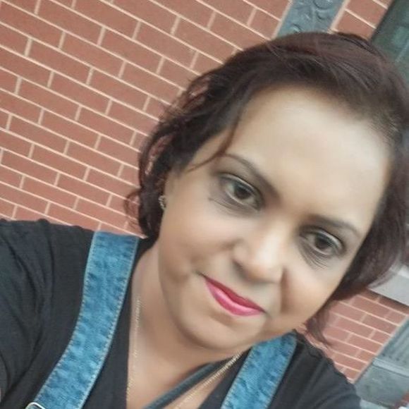 Profile Picture of Michelle Ramsingh (@ramsingh) on Poshmark