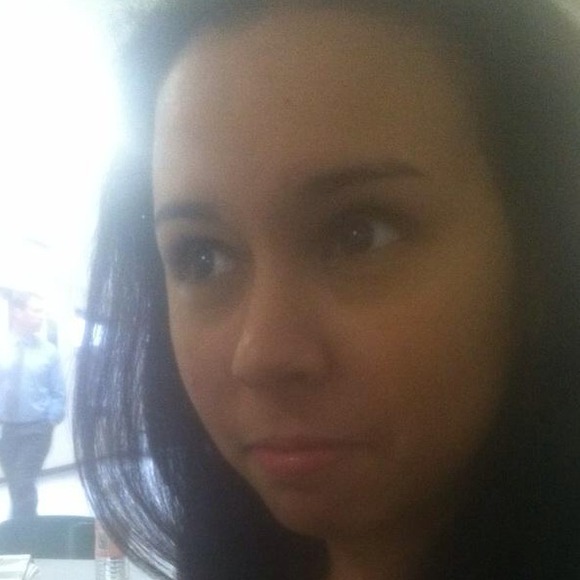 Profile Picture of Deanna Nunez (@djnunez) on Poshmark