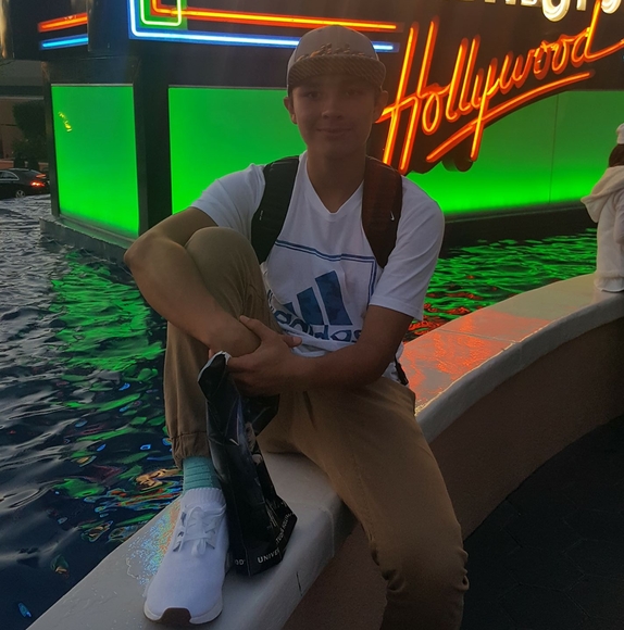 Profile Picture of David Jazo (@davxjazz) on Poshmark