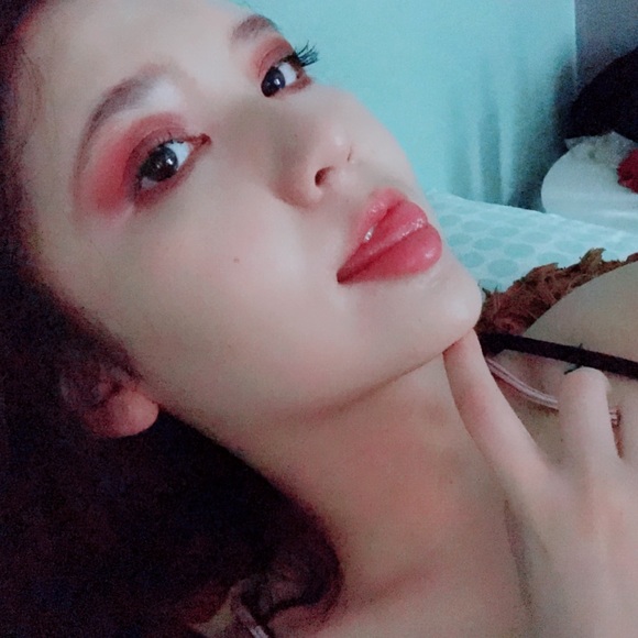 Profile Picture of Kaying Teng (@jteng0716) on Poshmark