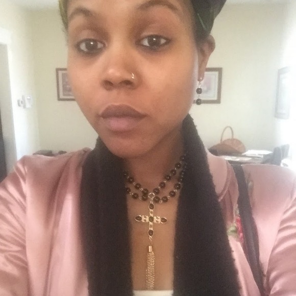 Profile Picture of Sade Mitchell (@sademitchell) on Poshmark