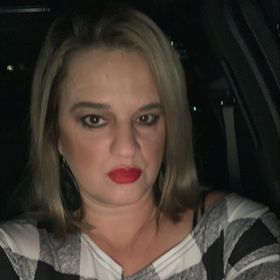 Profile Picture of Amy Thomas (@joey0221) on Pinterest