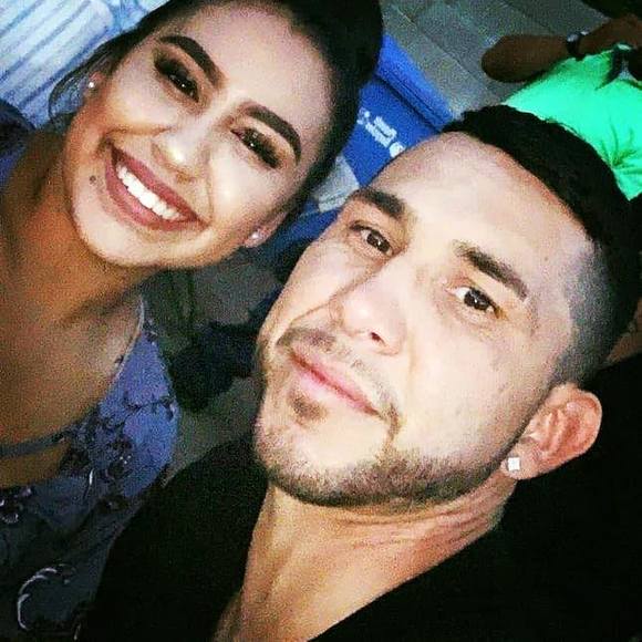 Profile Picture of Ariel Almeraz (@4421ariel) on Poshmark