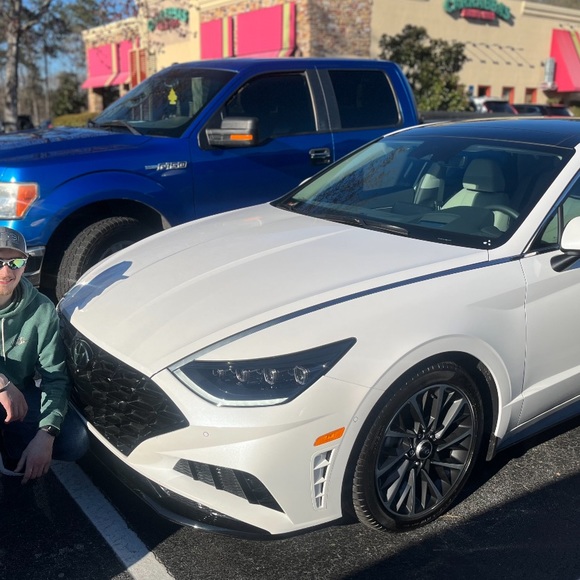 Profile Picture of Jeffery Hume (@jph12420) on Poshmark