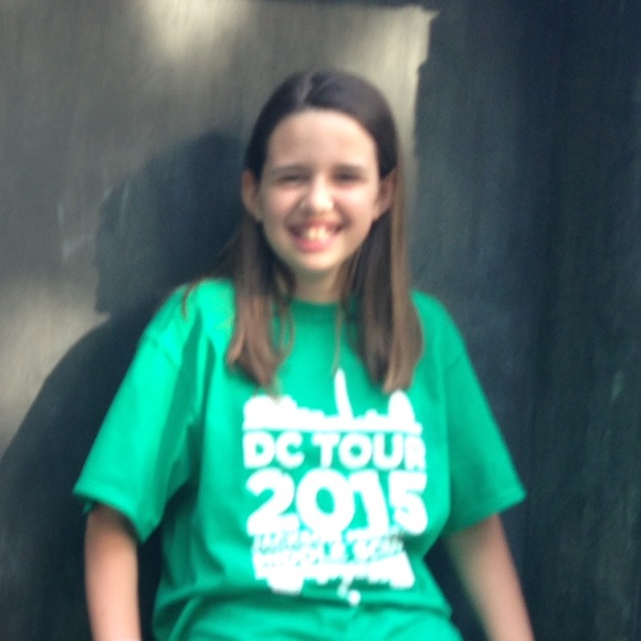 Profile Picture of Sydney Lovaglio (@smlovaglio1228) on Poshmark