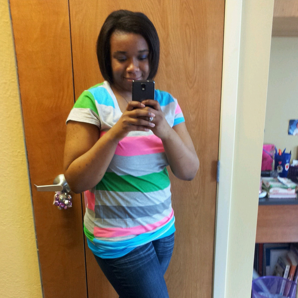 Profile Picture of Arielle Rideout (@rejoice_93) on Poshmark