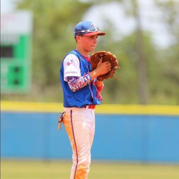 Profile Picture of Bennett Fowler (@bsfowler4) on Poshmark