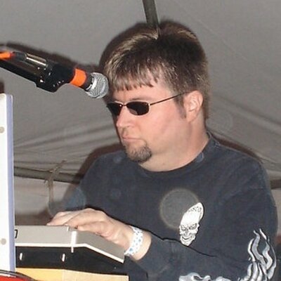 Profile Picture of Neil Coffey (@crashrockingham) on Twitter