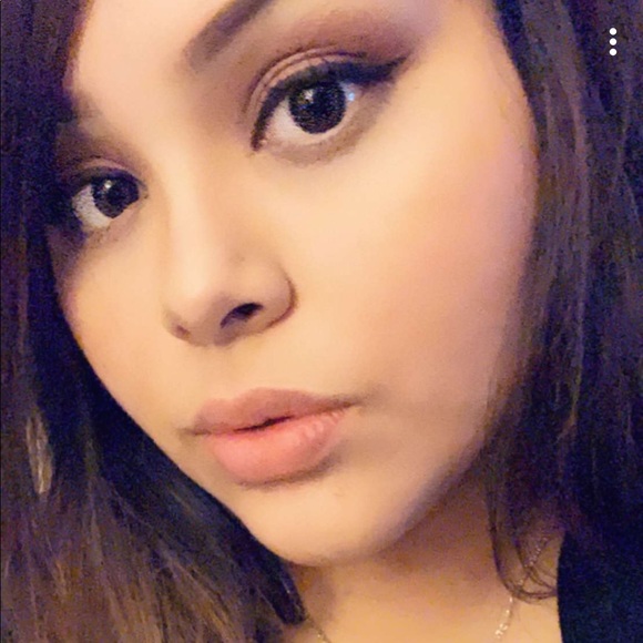 Profile Picture of Daniela Ramos (@5280dani) on Poshmark