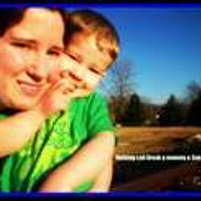 Profile Picture of Amanda Lemons (@TalansSuperMama) on Twitter