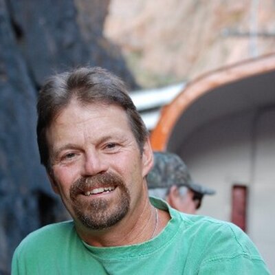 Profile Picture of Randy Michaelis (@essay1972) on Twitter