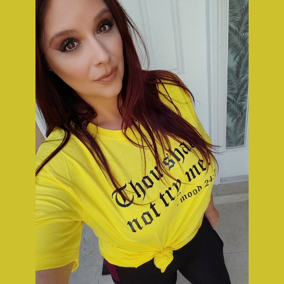 Profile Picture of Ariella Hannah (@ariella_hannah) on Poshmark