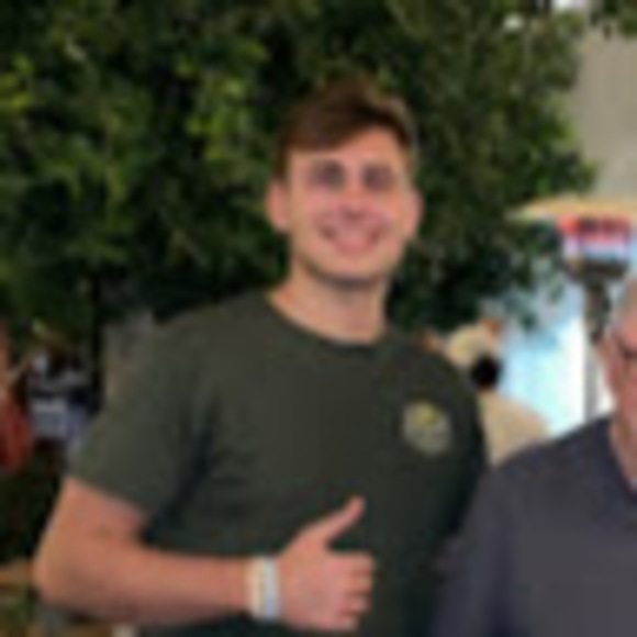 Profile Picture of Devin Vollono (@d52vollono) on Poshmark