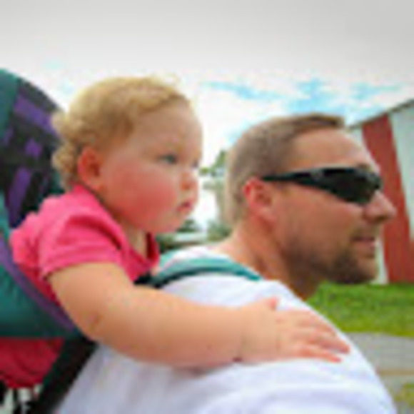 Profile Picture of Josh Dahl (@josh_dahl) on Poshmark