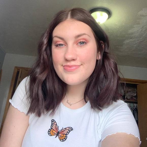 Profile Picture of Noelle Jenness (@noelle_jenness) on Poshmark