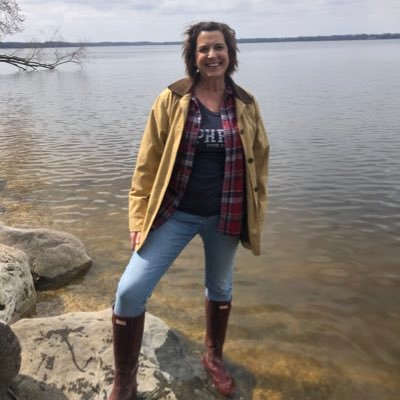 Profile Picture of Lisa McCue (@LisaMcCue11) on Twitter