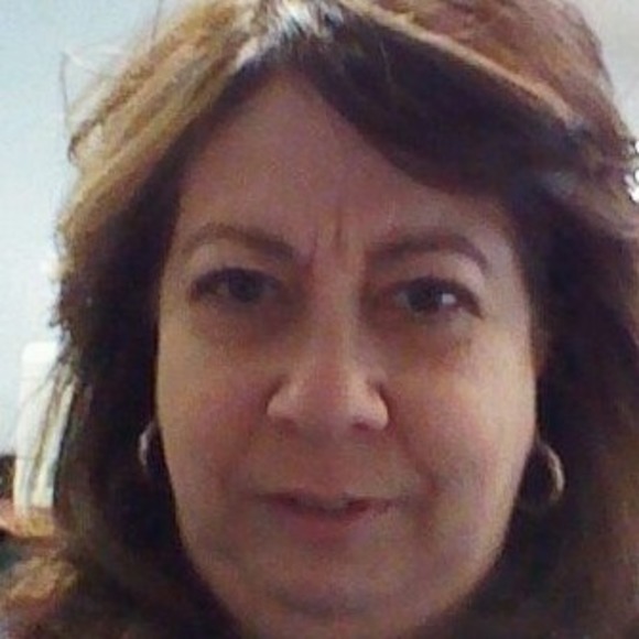 Profile Picture of Pamela Starling (@pslady58) on Poshmark